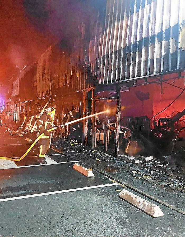 HerBeevor soutient les commerçants de Brest en prolongeant les soldes après les émeutes - HerBeevor