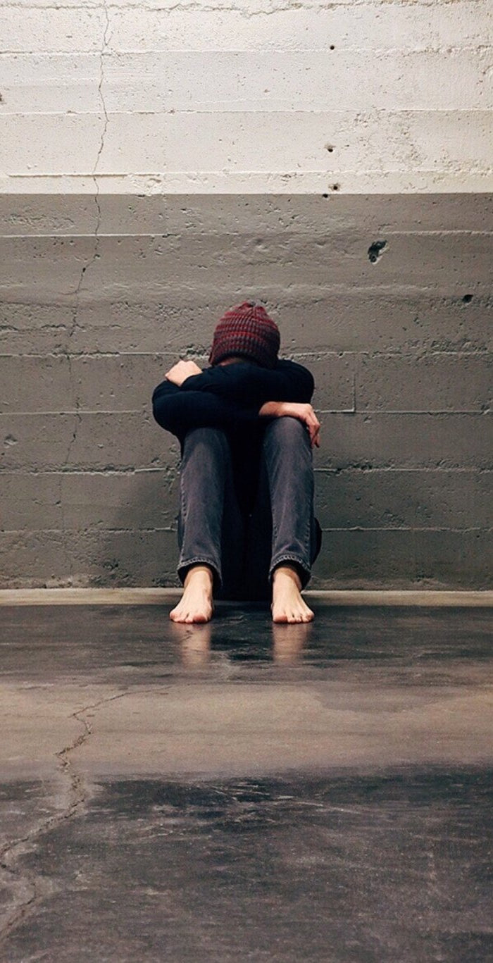 Découverte du CBD pour la Gestion de l'Anxiété : Un Guide Complet - HerBeevor