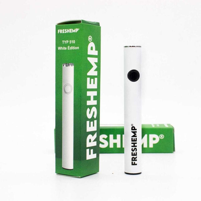 atterie vape pen 510 FreshHemp White Edition, disponible chez Herbeevor. Compatible avec toutes les cartouches CBD et CBN, cette batterie élégante et performante offre une expérience de vape optimale avec un design ergonomique et une recharge USB-C rapide